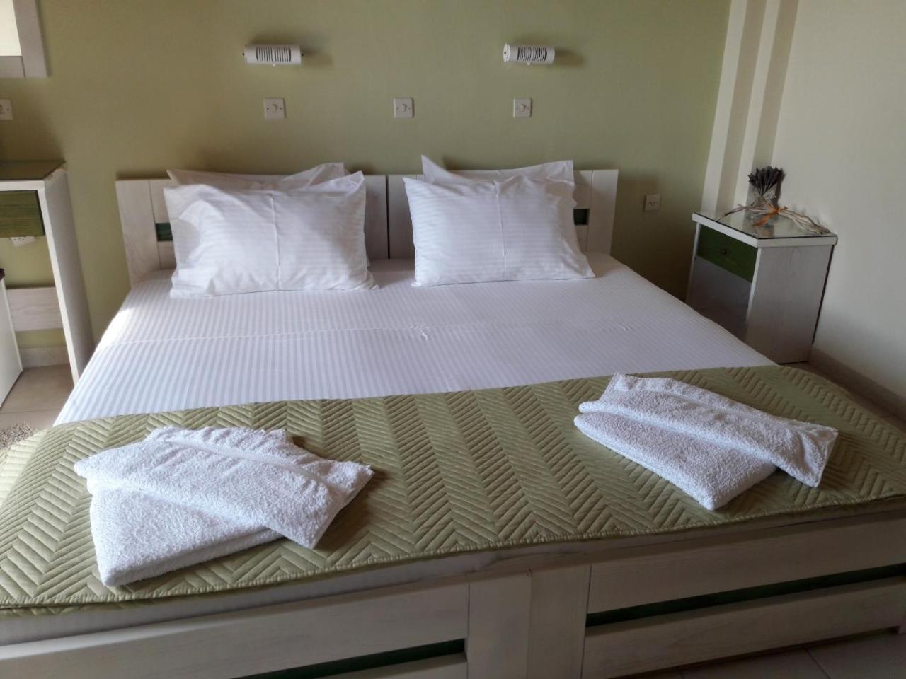Epi Apartments Lourdata  Bagian luar foto